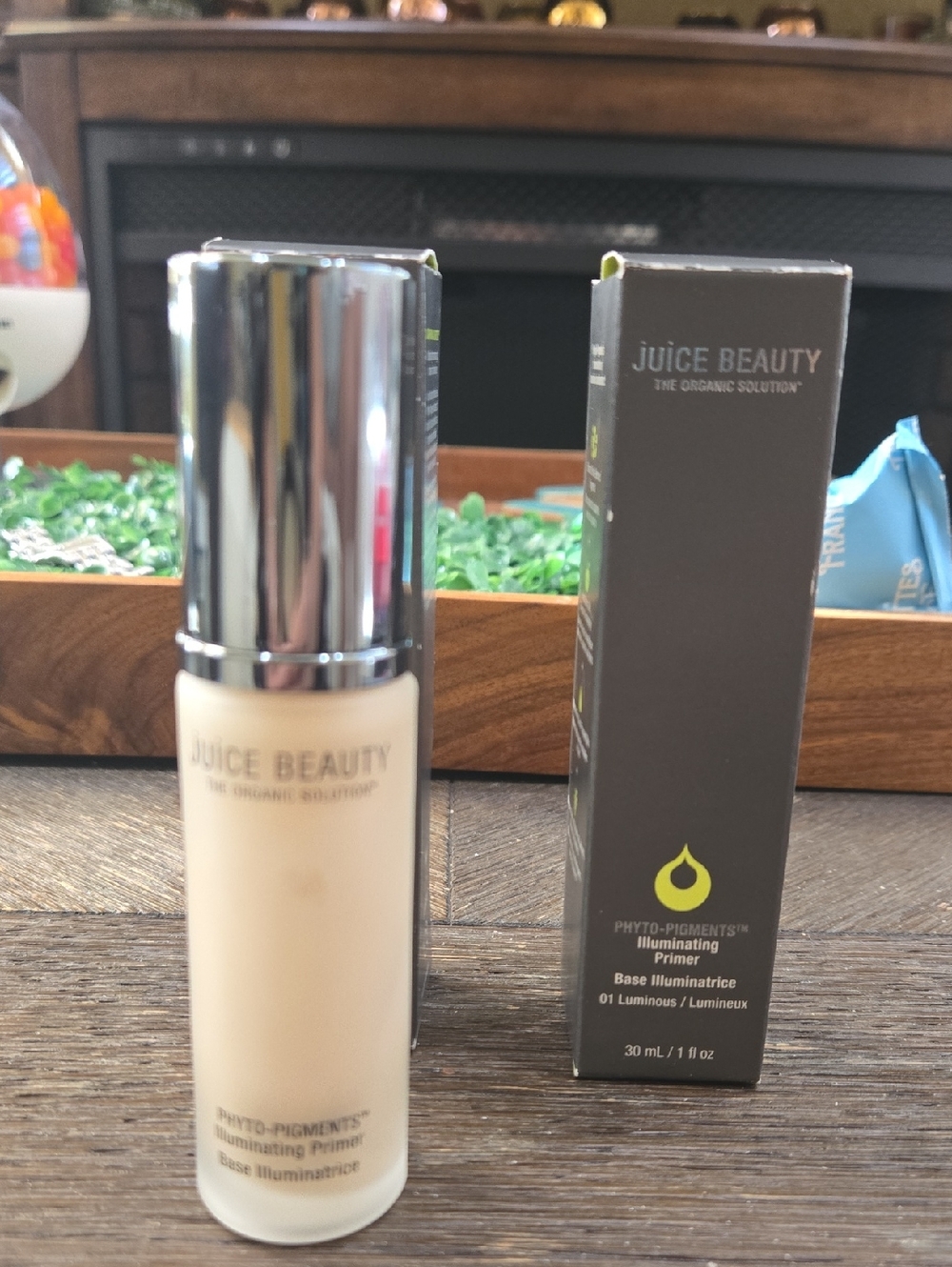 Juice Beauty Illuminating Primer in Pale Cream with Silver Cap YOU GET 2 BOTTLES